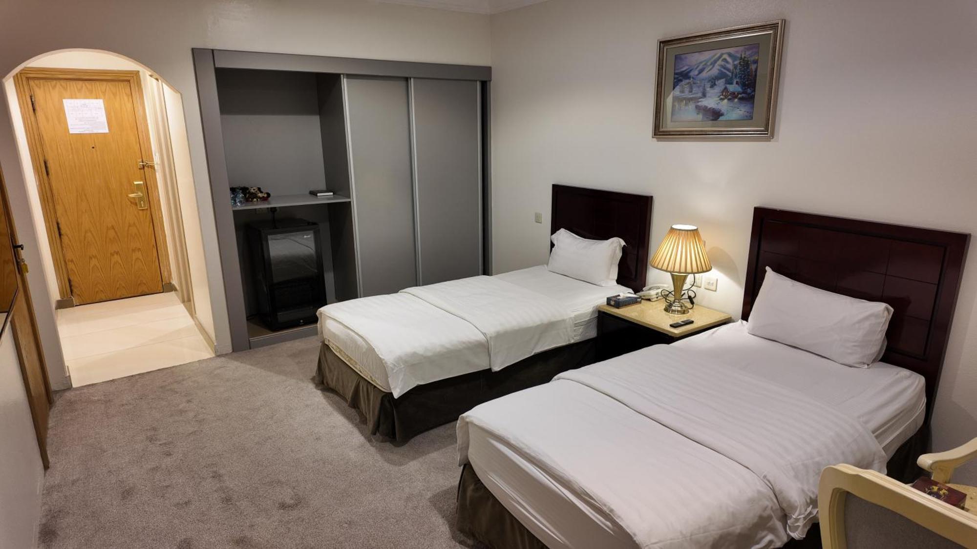 Al Furat Madayin Hotel Рияд Екстериор снимка