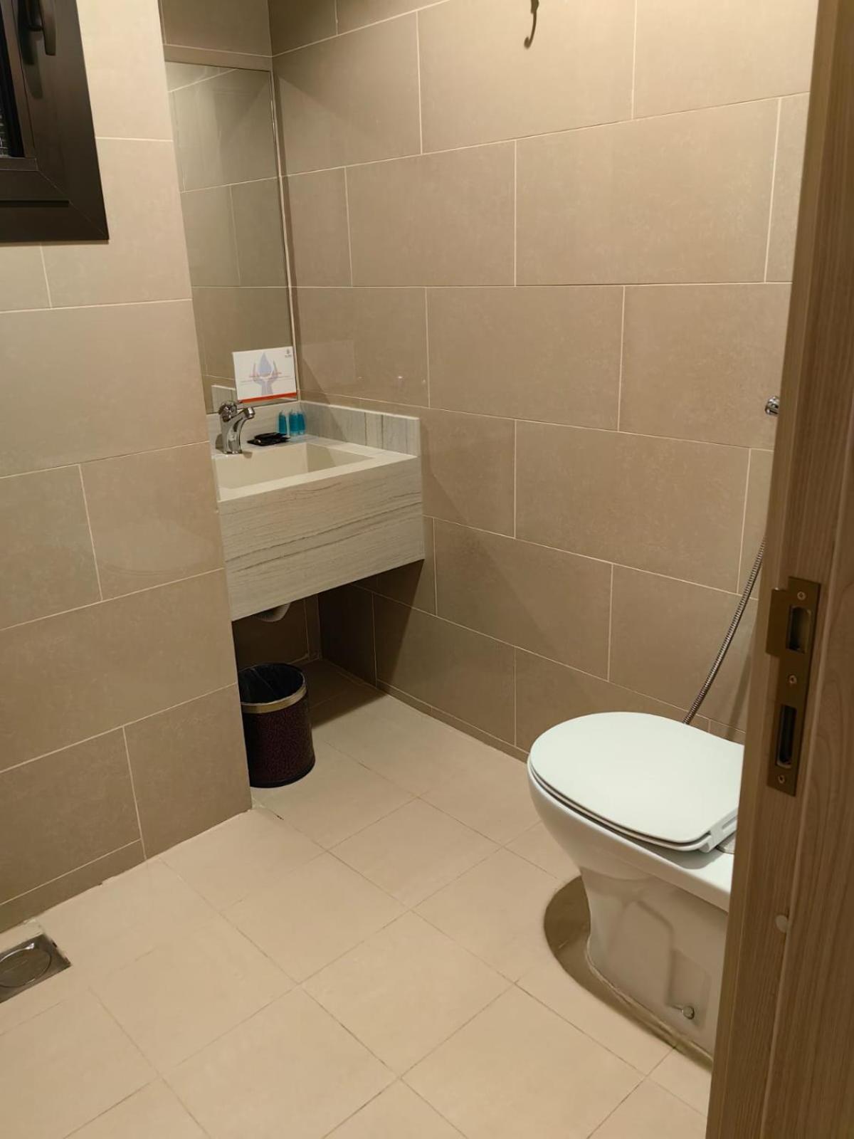 Al Furat Madayin Hotel Рияд Екстериор снимка