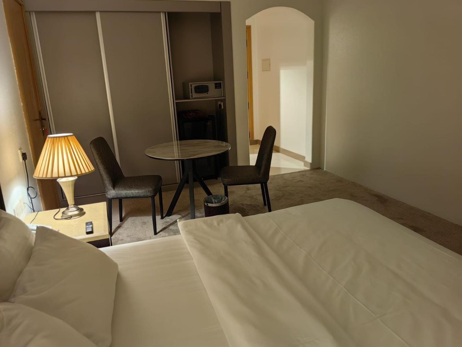 Al Furat Madayin Hotel Рияд Екстериор снимка