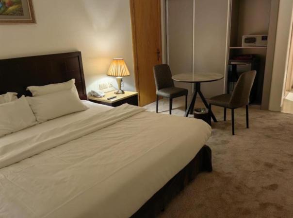 Al Furat Madayin Hotel Рияд Екстериор снимка